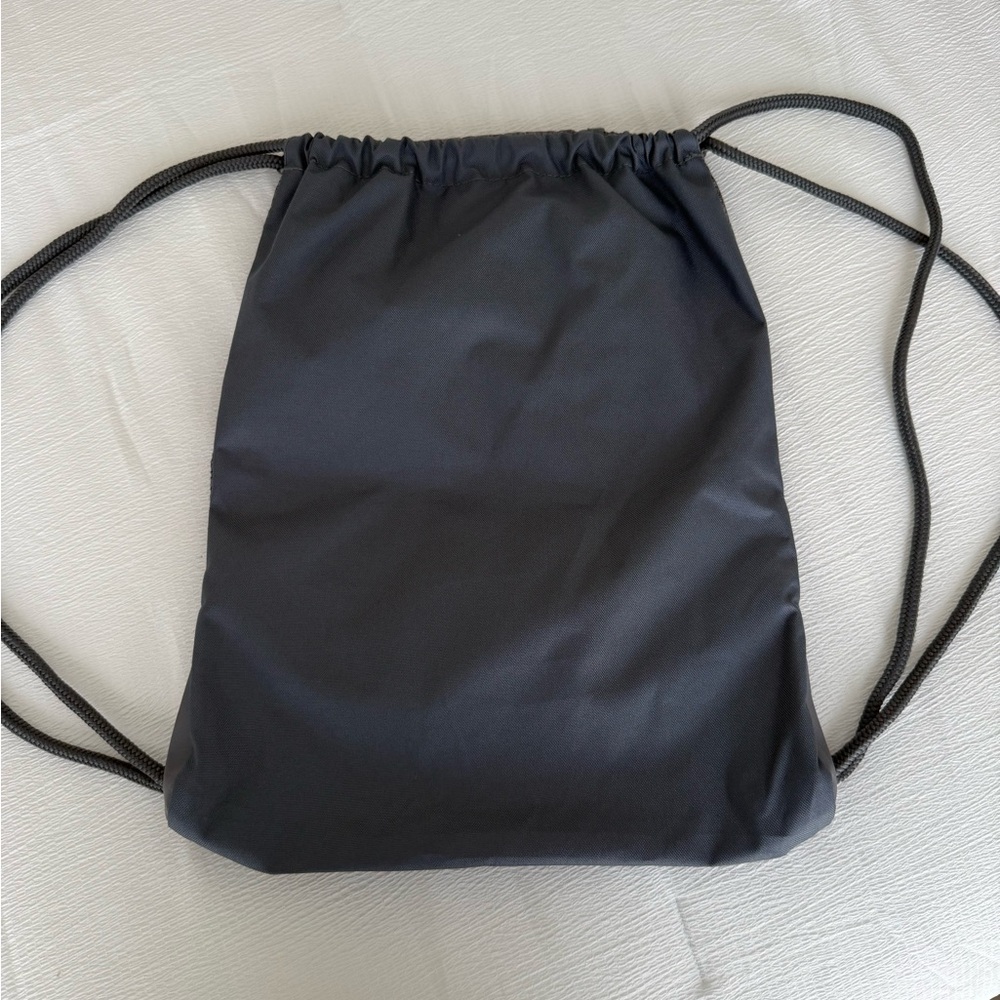 Adidas Draw String Bag - Picture 2 of 3